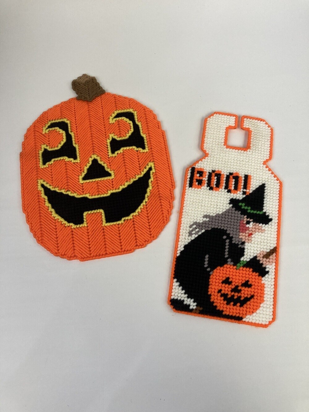 VTG Halloween Plastic Needlepoint Witch & JOL Canvas Door Hanging Decoration Lot